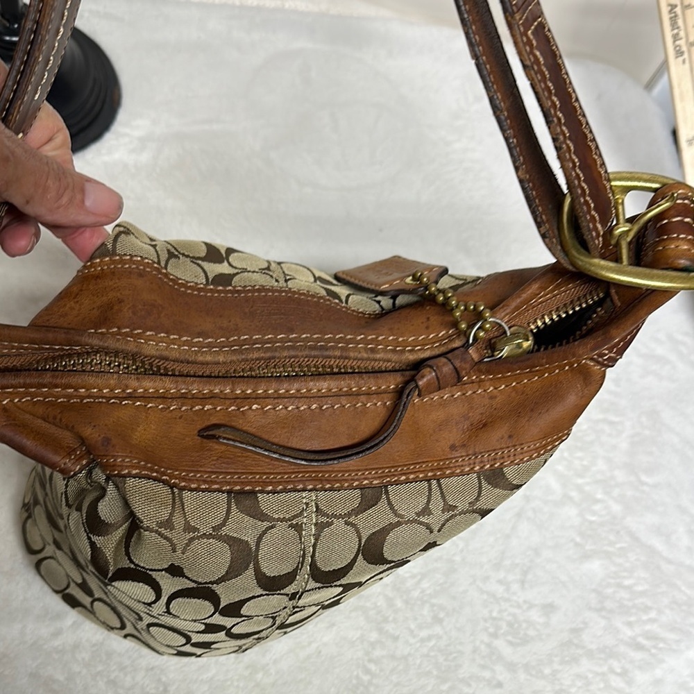 Vintage Coach Bucket Bag Brown Signature Shoulder/ Crossbody with Leather Trim - Picture 3 of 16